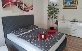 Studio Apartman Bf